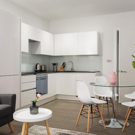 Abbott House By Viridian Apartments St Albans ภายนอก รูปภาพ