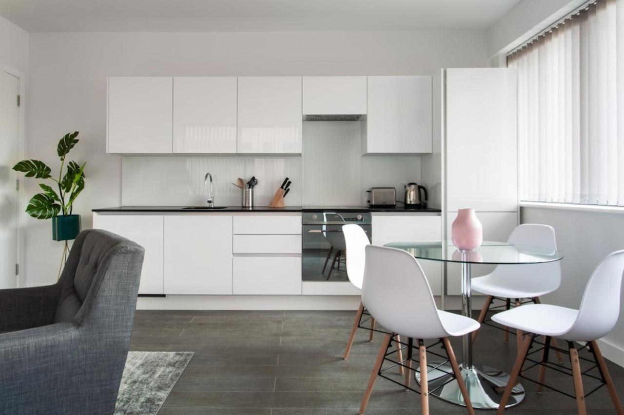 Abbott House By Viridian Apartments St Albans ภายนอก รูปภาพ