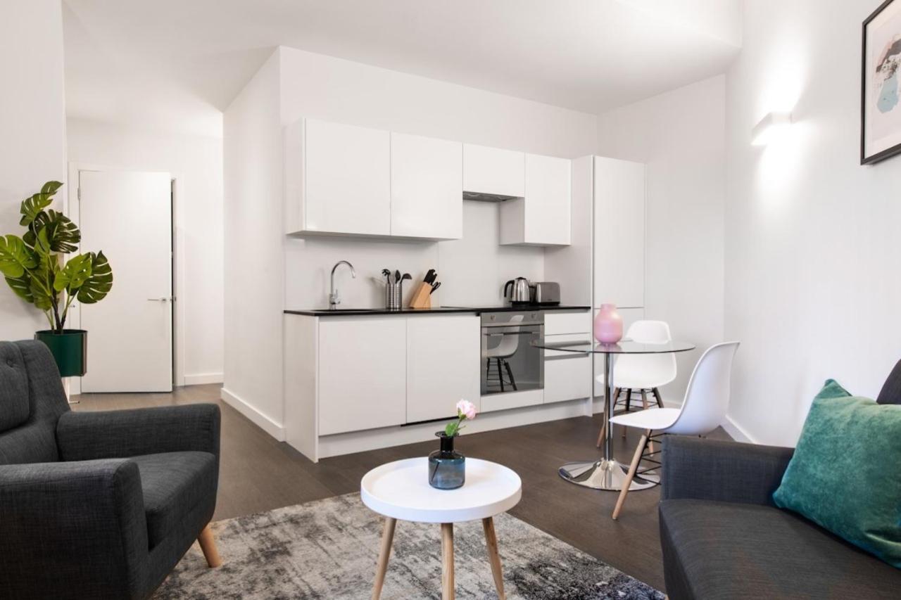 Abbott House By Viridian Apartments St Albans ภายนอก รูปภาพ