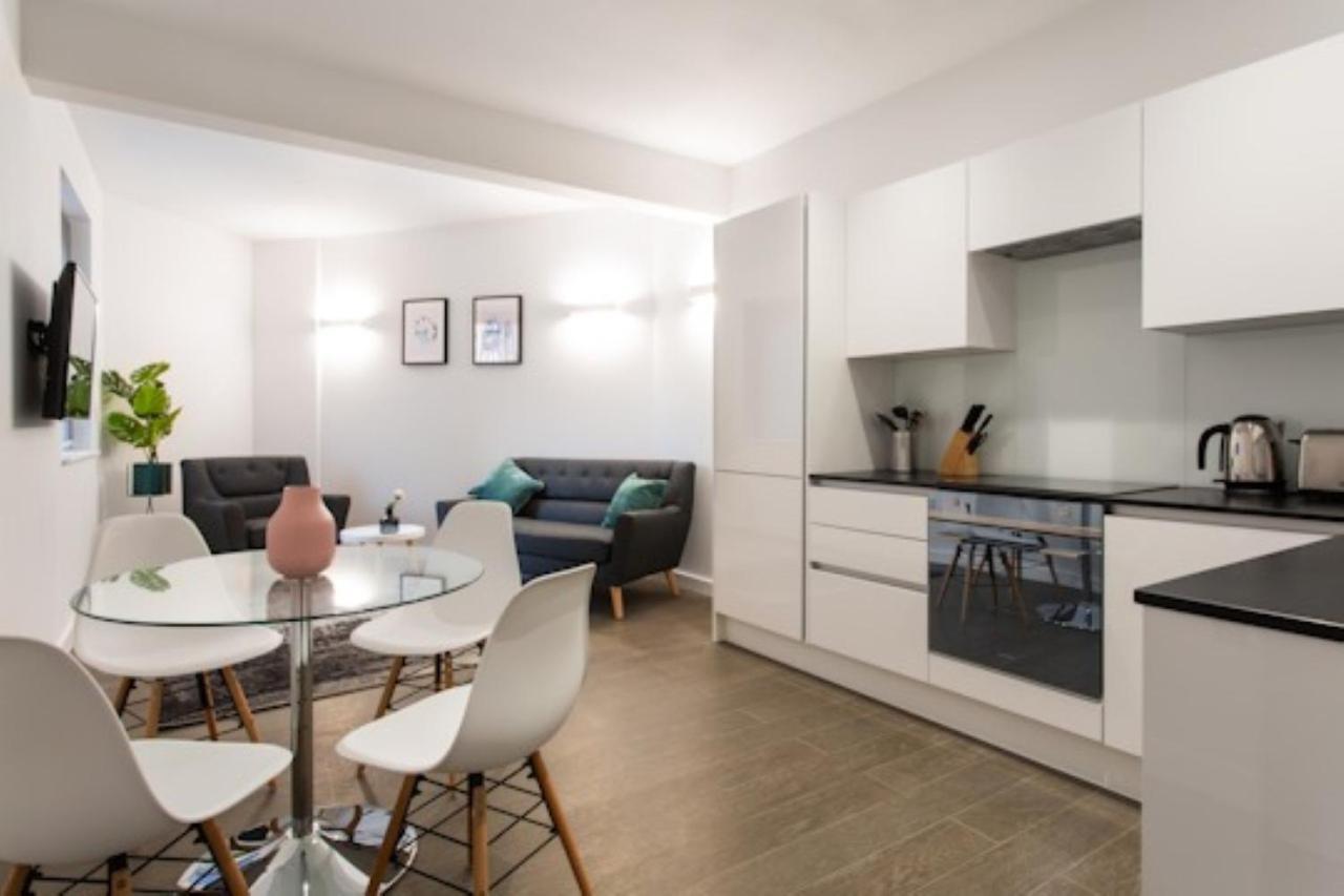 Abbott House By Viridian Apartments St Albans ภายนอก รูปภาพ