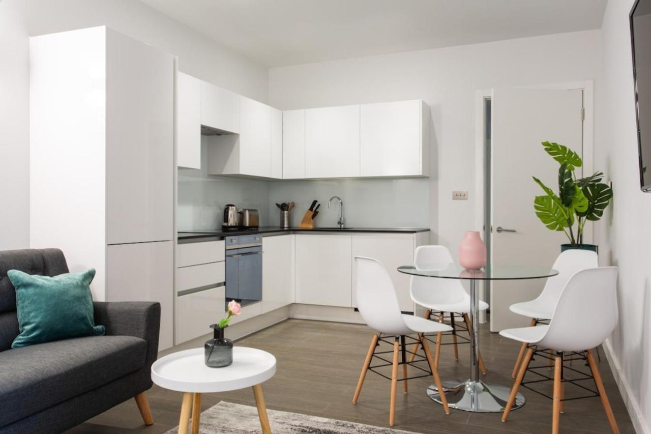 Abbott House By Viridian Apartments St Albans ภายนอก รูปภาพ