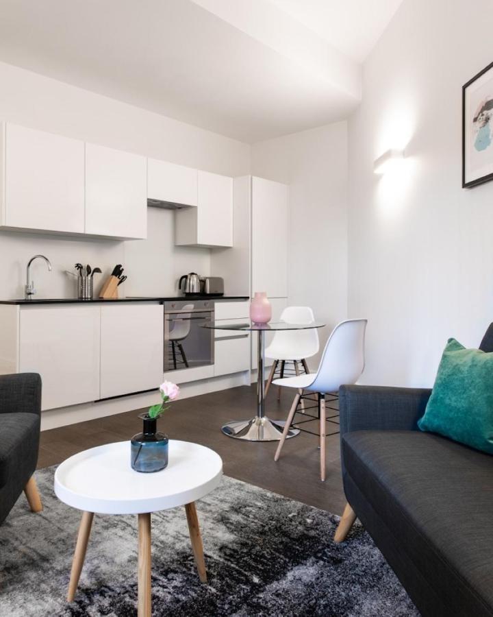 Abbott House By Viridian Apartments St Albans ภายนอก รูปภาพ